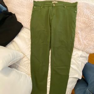 NWOT Women’s Olive Green Pants Size 16